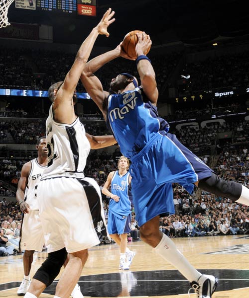 前场三人组 前场三人组